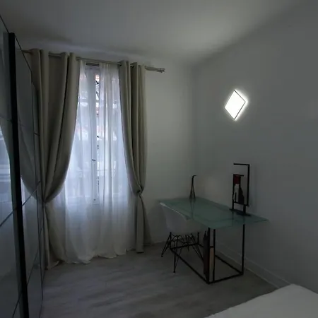 Lejlighed First Floor Fully Renovated Antibes