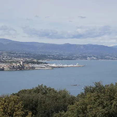 First Floor Fully Renovated Apartment Antibes