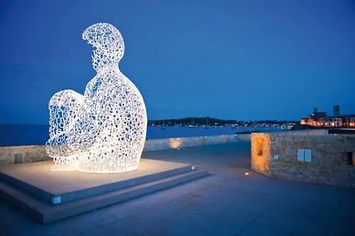 First Floor Fully Renovated