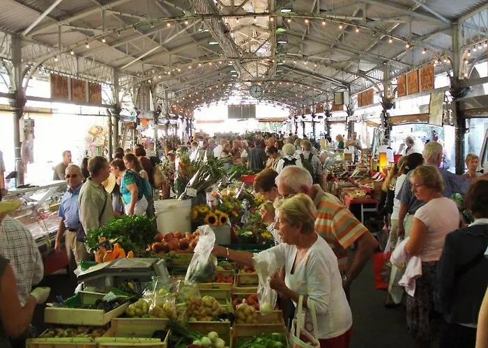 First Floor Fully Renovated דירה *